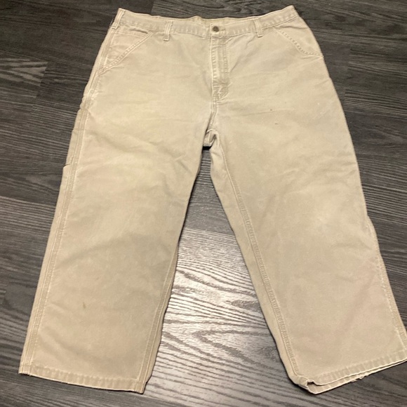 🍍CARHARTT SIZE 38 24” inseam these pants have been hemmed 🍍Q-1 - Picture 1 of 3